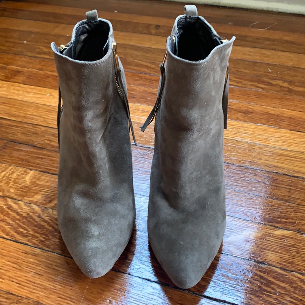 Steve Madden olive green booties